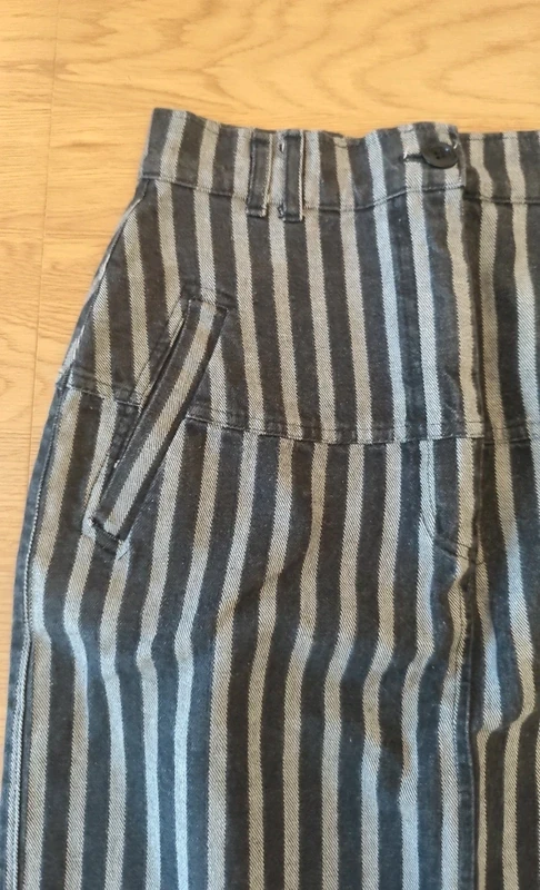 Retro/grunge grey and black striped denim pencil skirt knee-length size 3 – photo 6